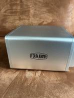 TerraMaster NAS - Zo goed als nieuw! Model f4- 220, geen hdd, Ophalen of Verzenden, Zo goed als nieuw