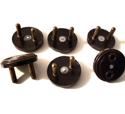 Stopcontact beveiliging, Antiek verzameling, Koper, Bakeliet, Antiek en Kunst, Antiek | Gereedschap en Instrumenten, Ophalen of Verzenden