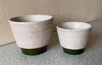 Twee groen/witte vintage bloempotjes van Adco, Gebruikt, Rond, Binnen, Ophalen of Verzenden