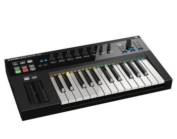 Komplete Kontrol S25, midi Keyboard met guide lights. beschikbaar voor biedingen