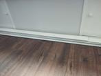 14m 9x90mm MDF v313 plinten + 2 tubes den braven high tack, Doe-het-zelf en Verbouw, Plinten en Afwerking, Ophalen, Zo goed als nieuw