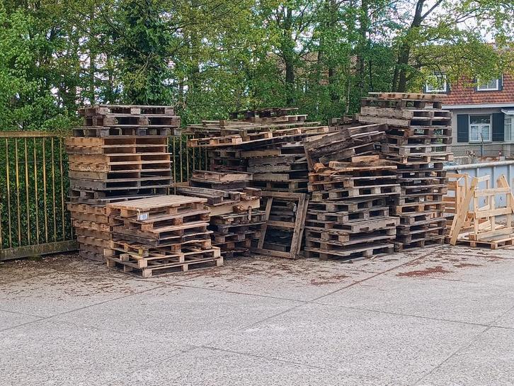 Gratis kachelhout/openhaard hout, Tuin en Terras, Haardhout, 6 m³ of meer, Ophalen