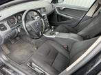 Volvo V60 1.6 T3 Clima, Navi, Cruise, LM, z.g.a.n. APK – I, Auto's, Voorwielaandrijving, Gebruikt, Zwart, 4 cilinders