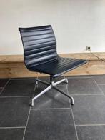 Vitra Eames EA 106 stoel, aluminium, zwart leder, Vitra, Gebruikt, Zwart, Design