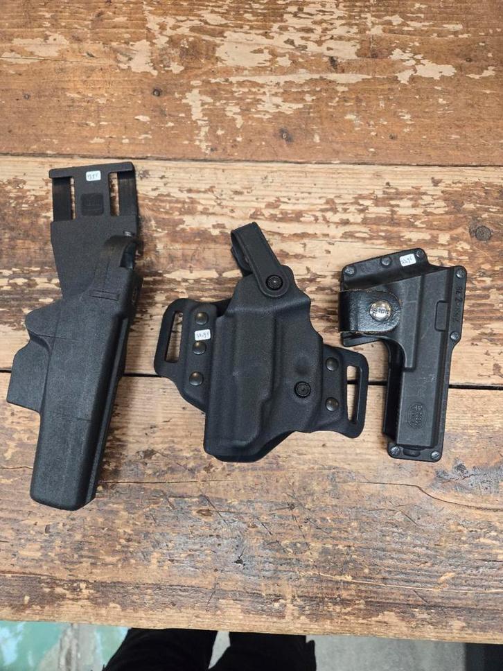 Diverse pistool holsters holster Glock Walther leder, Verzamelen, Militaria | Algemeen, Landmacht, Nederland, Ophalen of Verzenden