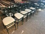 Ijzeren stoelen met witte zitting, Ophalen of Verzenden, Wit, Vijf, Zes of meer stoelen