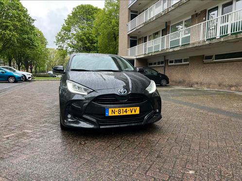 Toyota Yaris 1.5 Hybrid 116pk CVT 2022 Zwart, Auto's, Toyota, Particulier, Yaris, ABS, Achteruitrijcamera, Adaptieve lichten, Adaptive Cruise Control