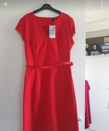 Rood jurkje Mango  beschikbaar voor biedingen