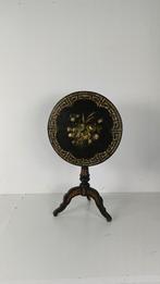 Verbazingwekkende Napoleon III Tip Top tafel, Antiek en Kunst, Ophalen