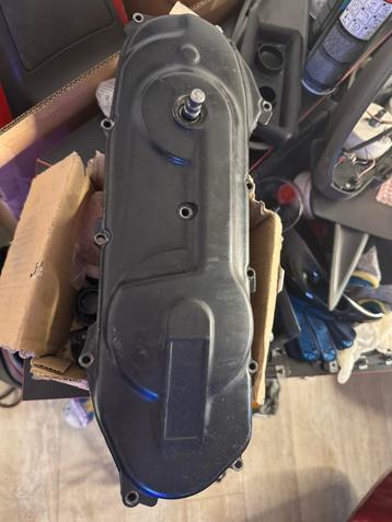 Malaguti f12 kickstarter deksel beschikbaar voor biedingen