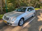 Mercedes E240 Elégance station, Auto's, Te koop, Airconditioning, Zilver of Grijs, Benzine