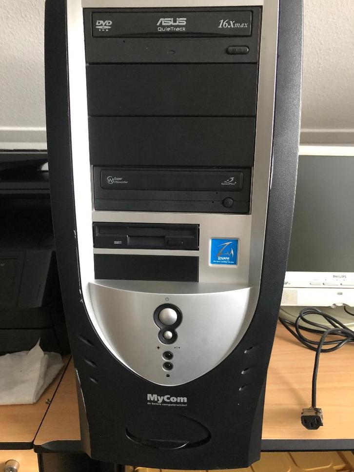 computers desktop, Computers en Software, Desktop Pc's, Gebruikt, 3 tot 4 Ghz, HDD, Minder dan 4 GB, Met videokaart, Ophalen