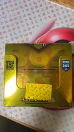 Panini adrenalyn boosterbox 50 packs, Ophalen of Verzenden, Zo goed als nieuw, Boosterbox