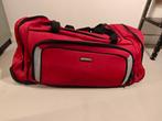 Grote rode weekendtas met wieltjes, Ophalen, Uitschuifbare handgreep, 30 cm of meer, Gebruikt