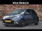 Toyota Aygo 1.0 VVT-i x-joy | Cruise | Airco | Navi | NAP, Voorwielaandrijving, Stof, Gebruikt, 4 stoelen