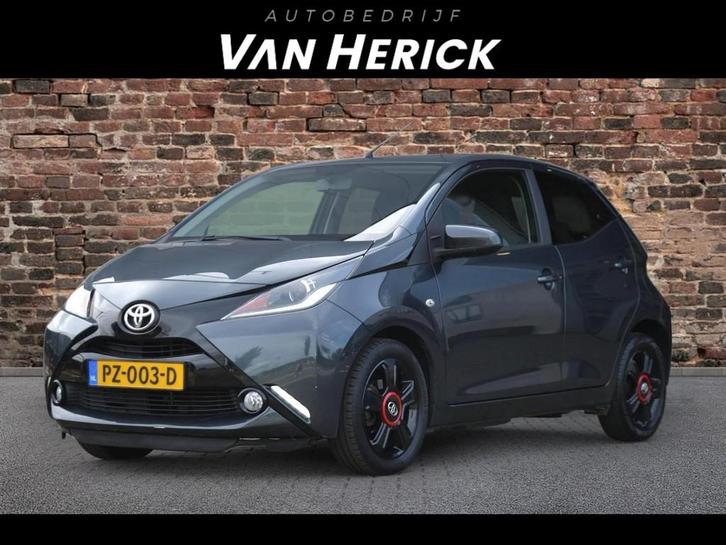 Toyota Aygo 1.0 VVT-i x-joy | Cruise | Airco | Navi | NAP, Auto's, Toyota, Bedrijf, Te koop, Aygo, ABS, Achteruitrijcamera, Airbags