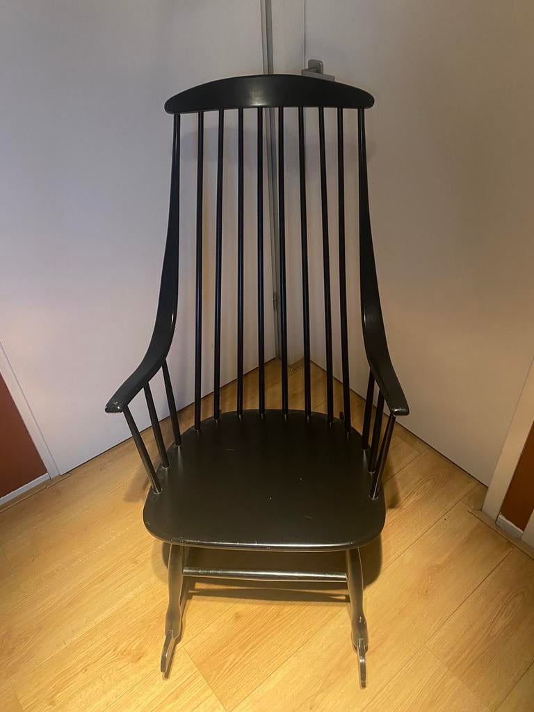 Houten schommelstoel, Ophalen, Zo goed als nieuw, Zwart, Eén