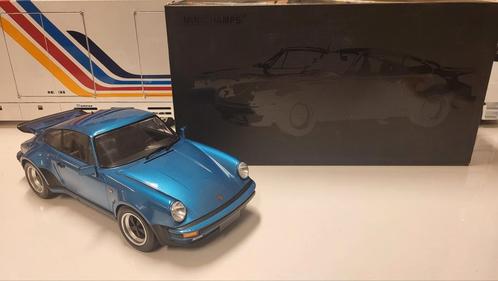 Minichamps Porsche 911 930 Turbo Blue Mett. - 1977 SCHADE, Hobby en Vrije tijd, Modelauto's | 1:5 tot 1:12, Gebruikt, Auto, 1:9 t/m 1:12