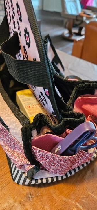 Tas om hobbyspullen in te bewaren  beschikbaar voor biedingen