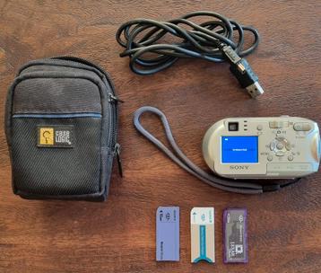 Sony DSC-P43 Cyber-shot met Accessoires beschikbaar voor biedingen