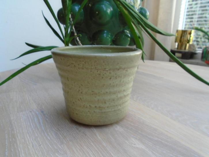 Mobach vintage retro licht groen bloempotje, bloempot, 13 cm, Tuin en Terras, Bloempotten, Zo goed als nieuw, Aardewerk, Binnen