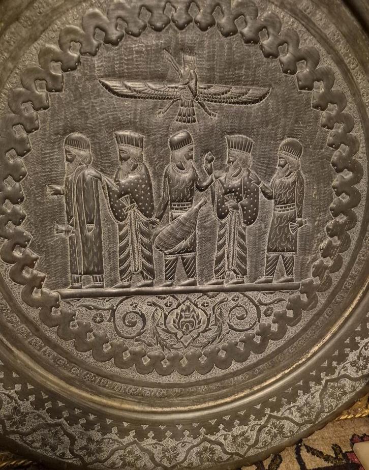 vintage Perzische Faravahar hand gehamerde wandplaat, Antiek en Kunst, Kunst | Niet-Westerse kunst, Ophalen