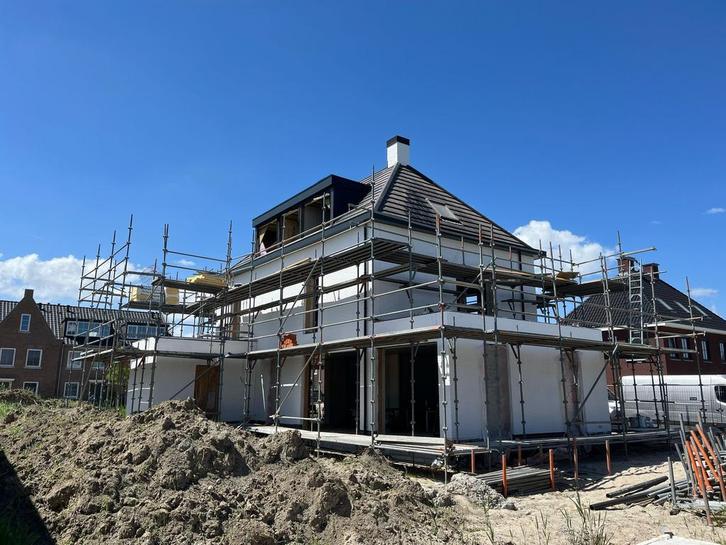 Vrijstaand systeem steiger te huur, Doe-het-zelf en Verbouw, Steigers, Zo goed als nieuw, Gevelsteiger, 5 meter of hoger, Ophalen