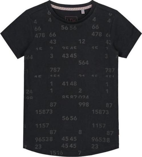 Mooi zwart shirt maat 128 van Levv, Kinderen en Baby's, Kinderkleding | Maat 128, Gebruikt, Jongen, Shirt of Longsleeve, Ophalen of Verzenden