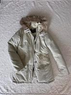 Woolrich parka xs wit/grijs, Kleding | Dames, Jassen | Winter, Ophalen of Verzenden, Zo goed als nieuw, Maat 34 (XS) of kleiner