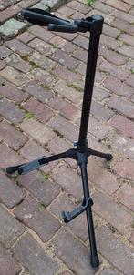 Te koop Koning & Meyer gitaarstandaard, Muziek en Instrumenten, Standaards, Ophalen, Zo goed als nieuw, Instrumentstandaard, Gitaar