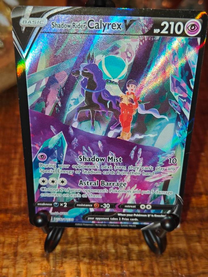 Shadow rider calyrex v, Hobby en Vrije tijd, Verzamelkaartspellen | Pokémon, Zo goed als nieuw, Ophalen of Verzenden