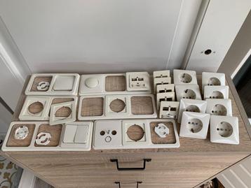 schakelmateriaal / stopcontacten etc. beschikbaar voor biedingen