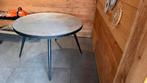 Betonnen Buitentafel - Doe een bod!, Tuin en Terras, Tuintafels, Ophalen, Gebruikt, Rond, Overige materialen