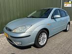 Ford Focus 2.0-16V Ghia, Gebruikt, 4 cilinders, Handgeschakeld, 1988 cc
