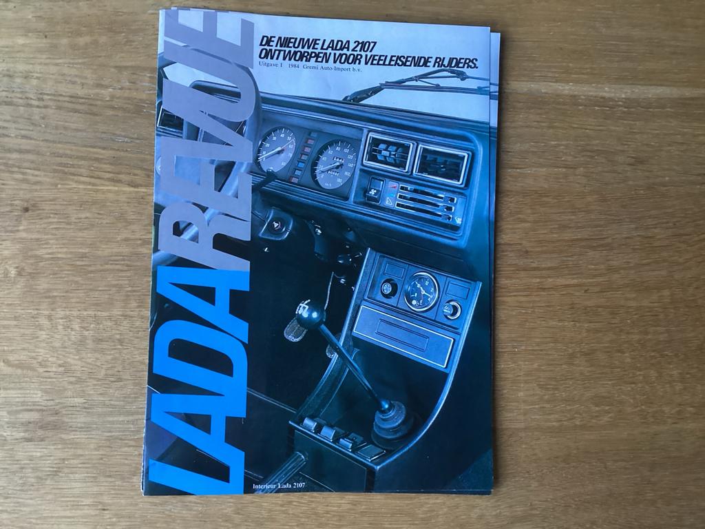 Lada 2107 Brochure - Origineel 1984, Ophalen of Verzenden, Zo goed als nieuw