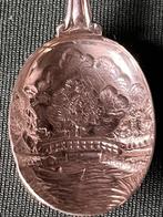 Mooi bewerkt lepeltje slot Loevestein., Antiek en Kunst, Antiek | Bestek, Ophalen of Verzenden