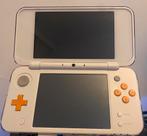Nintendo New 2ds xl Oranje / Wit, Spelcomputers en Games, Ophalen, Wit, Nieuw, 2DS