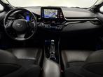 Toyota C-HR 1.8 Hybrid Executive Camera, Navi, Stoelverwarmi, Euro 6, 4 cilinders, Leder en Stof, Wit