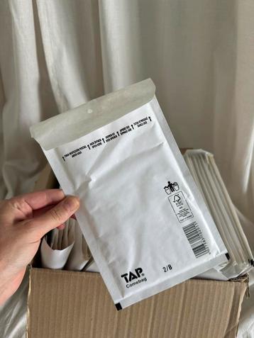 134 bubbeltjes enveloppen A5 beschikbaar voor biedingen