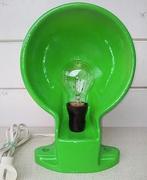 Aparte groene tafellamp gemaakt van een dierendrinkbak, Design, Ophalen of Verzenden, Zo goed als nieuw, Metaal