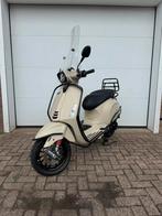 VESPA SPRINT DESSERT STORM E5! FULL OPTION!, Fietsen en Brommers, Scooters | Vespa, Overige modellen, Maximaal 45 km/u, Zo goed als nieuw