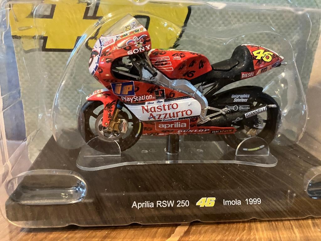 59936: Aprilia RSW 250 - Valentino Rossi - Imola 1999 - 1:18, Nieuw, Ophalen of Verzenden, Motor, Bachsatztstr. 54 D 72131 Ofterdingen, Germany