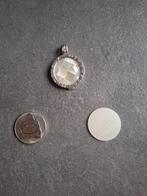 Mi moneda – Pedant met 3 munten, Sieraden, Tassen en Uiterlijk, Kettingen, Ophalen of Verzenden, Zo goed als nieuw, Zilver, Overige materialen