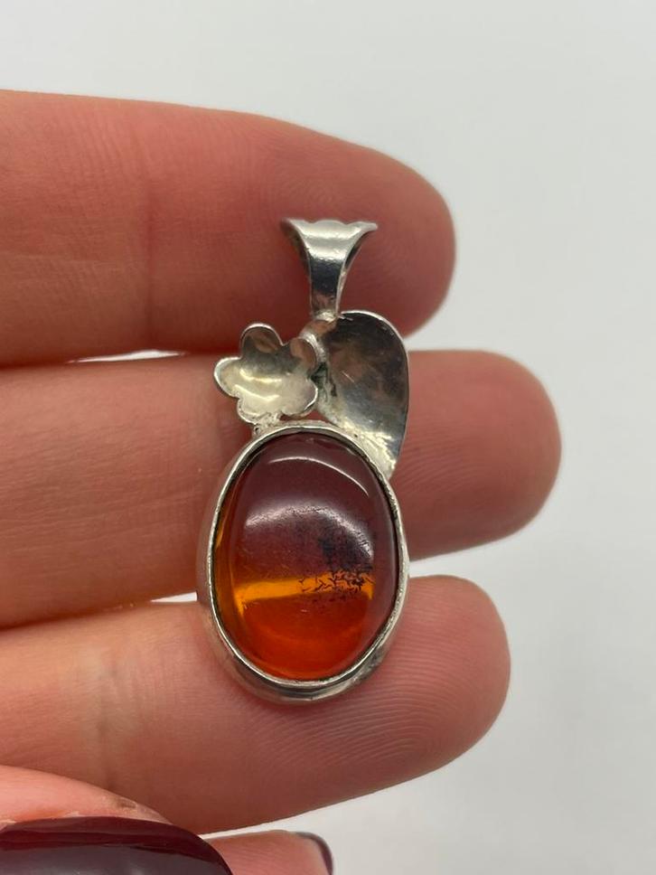 A272 Prachtige zilveren barnsteen hanger, Sieraden, Tassen en Uiterlijk, Kettinghangers, Zilver, Zilver, Met edelsteen, Ophalen of Verzenden