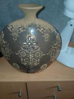 Decoratieve Vaas met Ornamenten, Gebruikt, Overige kleuren, Aardewerk of Porselein, Ophalen of Verzenden