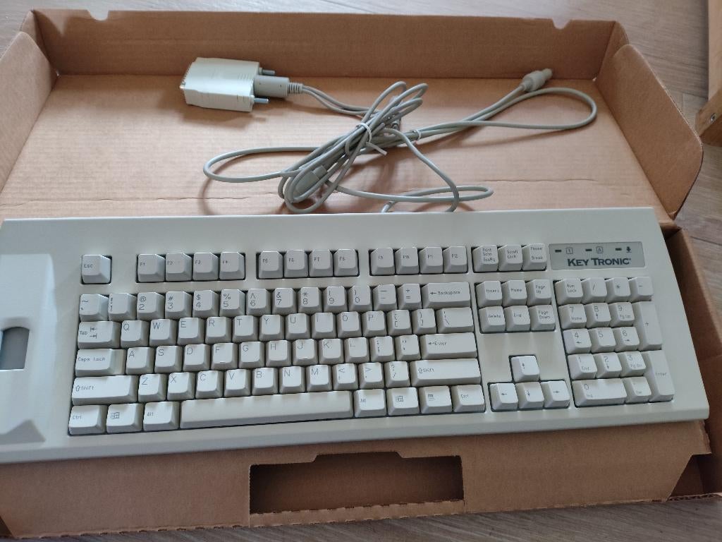 Keytronic toetsenbord met vingerafdrukscanner, Computers en Software, Toetsenborden, Ophalen, Nieuw, Qwerty, Keytronic