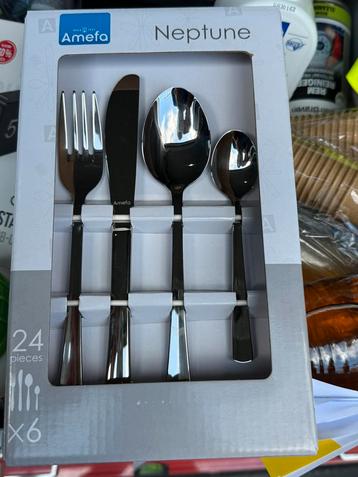Amefa bestekset 24 delig nieuw beschikbaar voor biedingen