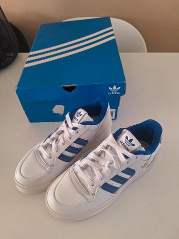 Adidas forum low original beschikbaar voor biedingen