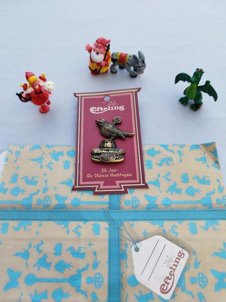 Efteling pin 25 jaar De Chinese Nachtegaal, Verzamelen, Efteling, Nieuw, Button of Speldje, Ophalen of Verzenden