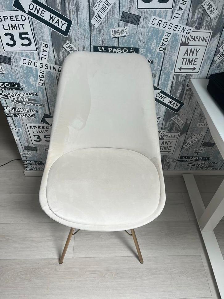 Velvet Kuipstoel Ivoor met gouden poten, Huis en Inrichting, Stoelen, Gebruikt, Eén, Stof, Wit, Ophalen